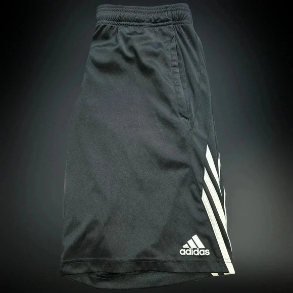 Adidas Tiro Training Shorts - Your Next Workout Essential Mens Medium - Picture 2 of 9